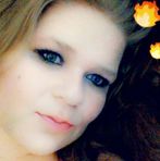 Anna Quesnel - Facebook