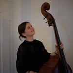 Anna Rau - @anna.doublebass - Instagram