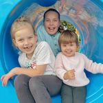 Anna Rossiter - @life.with.three.girls.and.me - Instagram