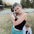 Anna Rossiter - Facebook