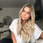 Anna Seavey - Facebook