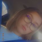 Anna Blacklow - @anna.selling.clothes - Instagram