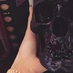 @annasemple77 - Instagram