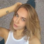 anna serafin 🕊 - @living_in_the_80s - Instagram