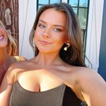 Anna Simpson - @annasimpons - Instagram