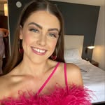 Anna Stratton - @annastratts - Instagram