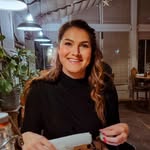Anna Symonds - @asymono_802 - Instagram