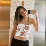 Anna - @annatalksalot - Instagram