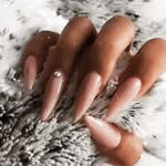 Anna Tamas Nails - @annatamasnails - Instagram