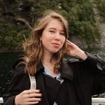 Anna Tkachenko - @milokoton - Instagram