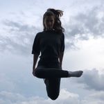 Anna Walz - @treacherous.turnout - Instagram