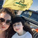 @annawarburton_ - Instagram