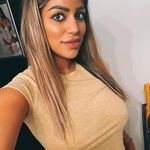 Anna Willard - @rozzay.guyguygh - Instagram