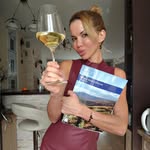 Anna Levdonskaia - @anna_wine_story - Instagram