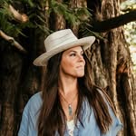 Anna Zahn ✨♒️✨ Intuitive - @the.wild.aura - Instagram