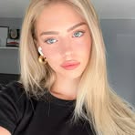 Annabelle Rowe - Facebook