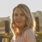 Annah Taylor Phinny - @avalon.calling - Instagram