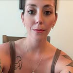 Anne Barron - @urmeazaintunericul - Instagram