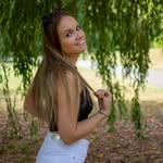 Anne Becker - @annbec95 - Instagram