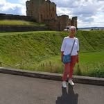 Anne Burton - @annecburton - Instagram