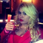 Anne Butts - @fonderbondega - Instagram
