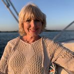 Anne Collette - Facebook