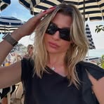 Anne Carter - Facebook