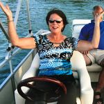 Anne Davy - @lakegirl1229 - Instagram
