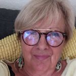 Anne deville - @deville617 - Instagram