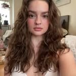 Anne Gary - @annegarry12 - Instagram