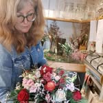 Annette Lorey - @dieblumenwerkstattinhuenfeld - Instagram
