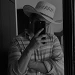 Jovan - @anneluna.oficial - Instagram