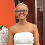 Anne Petry - @an_ne1388 - Instagram
