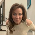 Annette Case - @the_a.m.case - Instagram