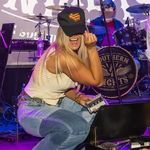 Annette Eckleberry - @annetteeckleberry - Instagram