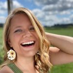 Annie Yoder - @annettebrooke - Instagram