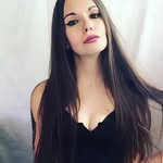 𝔸𝕟𝕟𝕚 ℍ𝕠𝕣𝕟 - @jaridosbo - Instagram