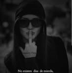 Anni Martinez - Facebook