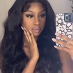 𝔸𝕟𝕟𝕚 𝕎𝕖𝕓𝕖𝕣 - @mannekyeb - Instagram