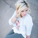 Annie Barron - @relatable_mngal - Instagram