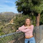 annie barrows - @annie_barrows_closet - Instagram
