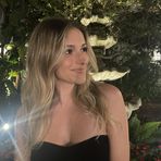 Annie Bart - Facebook