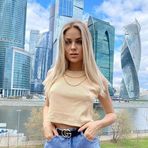 Annie Bay - Facebook