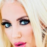 Annie Beck - @anniebeck52 - Instagram
