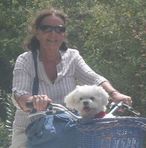 Annie Bertin - Facebook