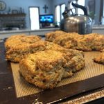 Annie Bingham - @ann_made_a_baking_account - Instagram