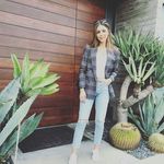 Clinton Annie - @annieclinton24 - Instagram