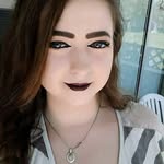 Annie Erwin - @anna_banana151 - Instagram