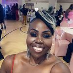 Annie Foster - @bypasschic - Instagram