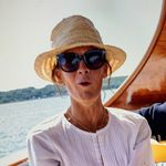 Annie Hauser - @anniebananie83 - Instagram